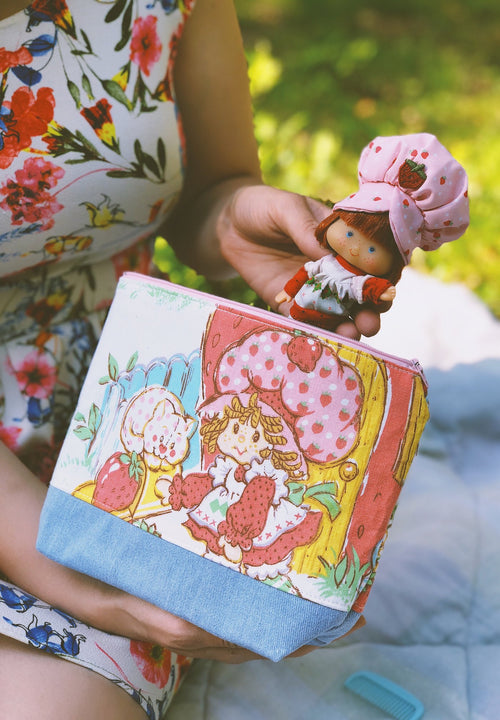 1980's Strawberry Shortcake Zipper Pouch