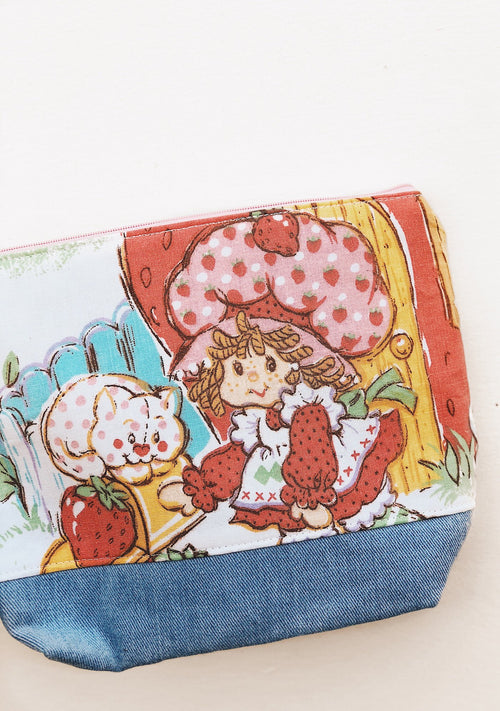1980's Strawberry Shortcake Zipper Pouch